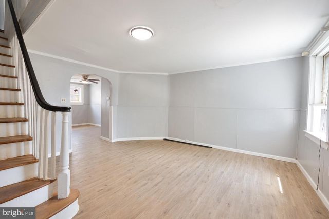 7023 CLOVER LN, Upper Darby, PA 19082
