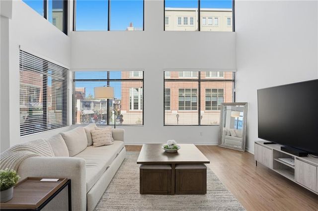 260 18th NW Street 10211, Atlanta, GA 30363