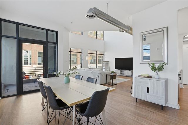 260 18th NW Street 10211, Atlanta, GA 30363