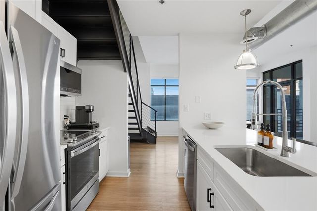 260 18th NW Street 10211, Atlanta, GA 30363