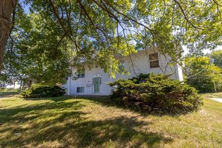 2932 LEEWAY DR D, Columbia, MO 65202