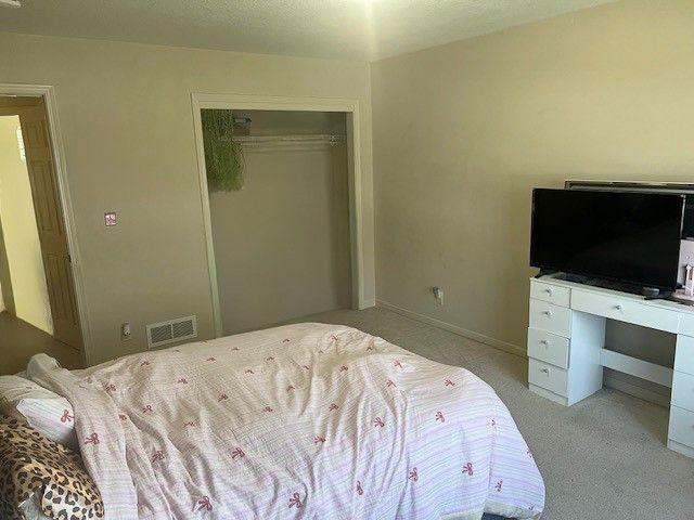 3908 Valley View Road, Ames, IA 50010