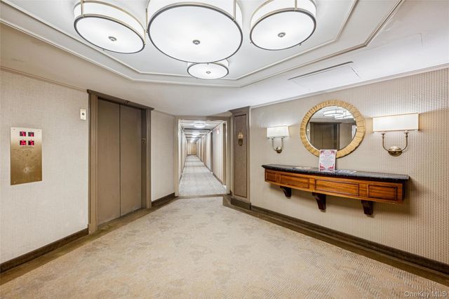 2 Bay Club Drive PHH, Bayside, NY 11360