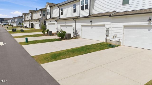 814 Silo Park Drive, Wake Forest, NC 27587