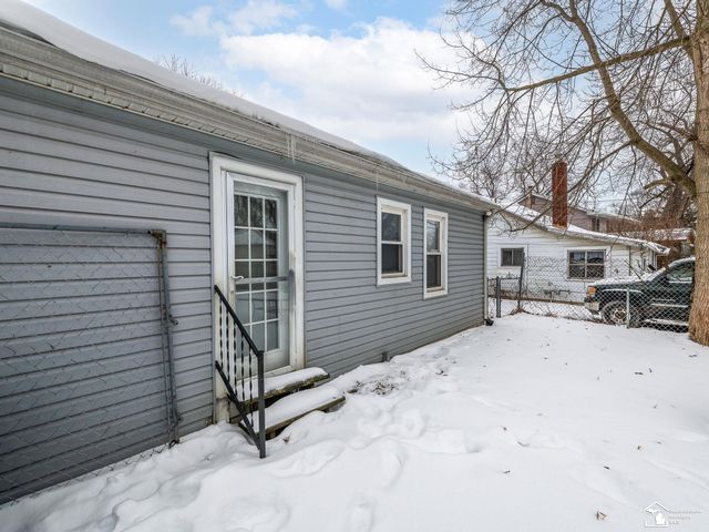 3264 Chippewa Trail, Monroe, MI 48162