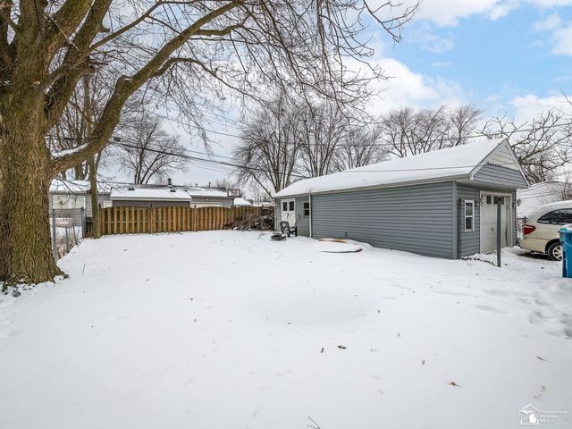 3264 Chippewa Trail, Monroe, MI 48162