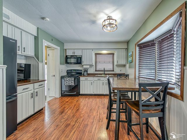 3264 Chippewa Trail, Monroe, MI 48162