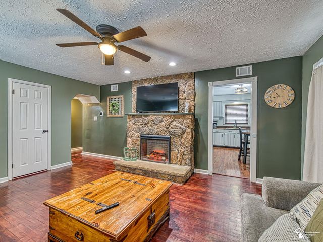 3264 Chippewa Trail, Monroe, MI 48162