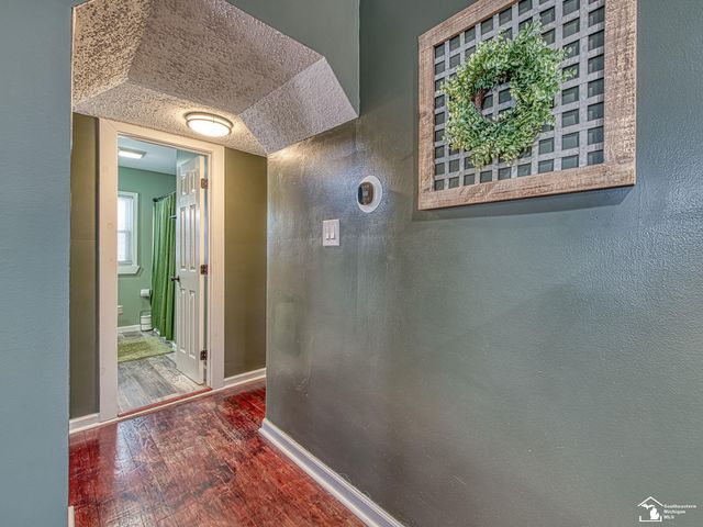 3264 Chippewa Trail, Monroe, MI 48162