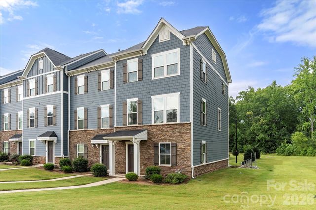 10620 Overlook Mountain Drive, Charlotte, NC 28216