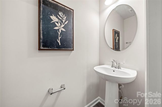 10620 Overlook Mountain Drive, Charlotte, NC 28216