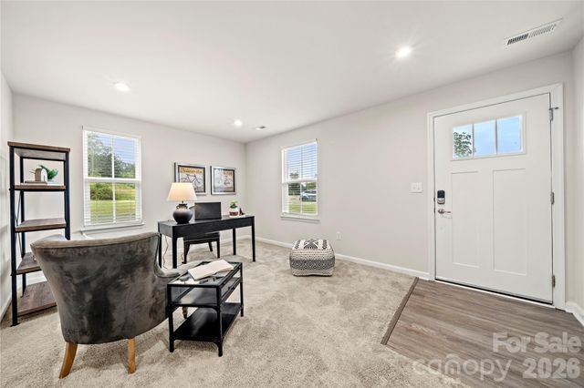 10620 Overlook Mountain Drive, Charlotte, NC 28216