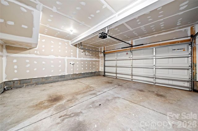 10620 Overlook Mountain Drive, Charlotte, NC 28216