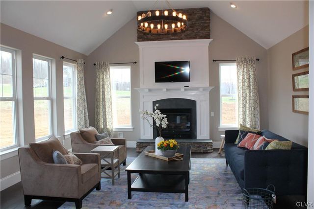 2011 Sunrise Drive 11, Springfield Twp, PA 18036