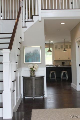 2011 Sunrise Drive 11, Springfield Twp, PA 18036