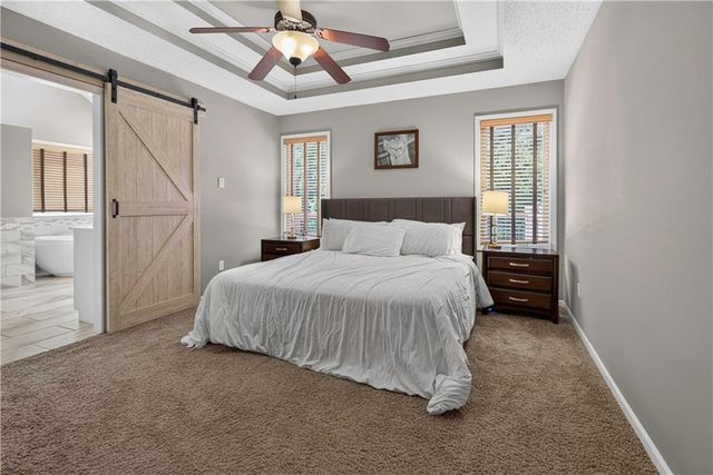 12035 S Sunray Drive, Olathe, KS 66061