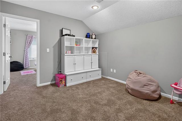 12035 S Sunray Drive, Olathe, KS 66061