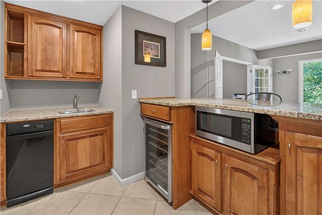 12035 S Sunray Drive, Olathe, KS 66061