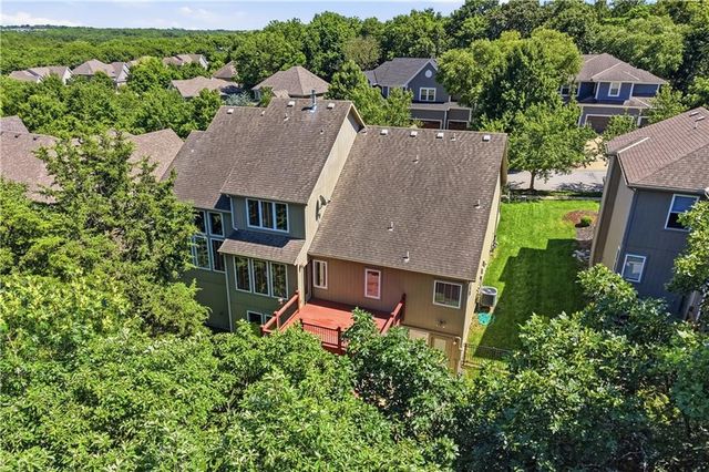 12035 S Sunray Drive, Olathe, KS 66061