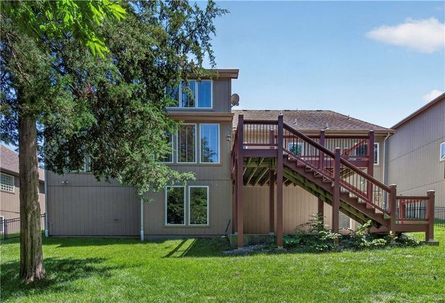 12035 S Sunray Drive, Olathe, KS 66061