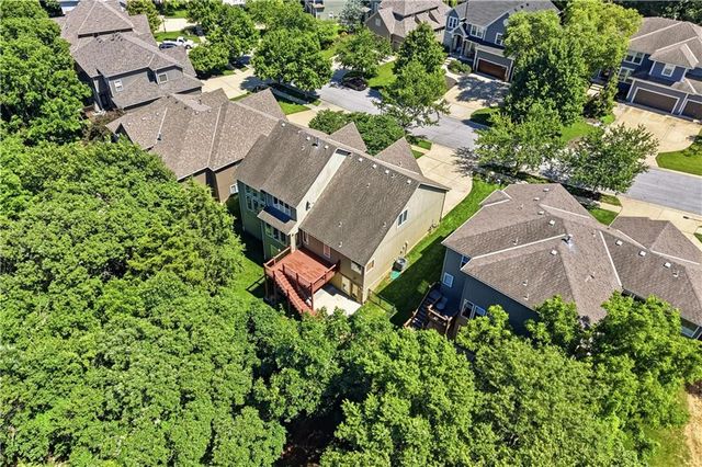 12035 S Sunray Drive, Olathe, KS 66061