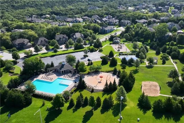 12035 S Sunray Drive, Olathe, KS 66061