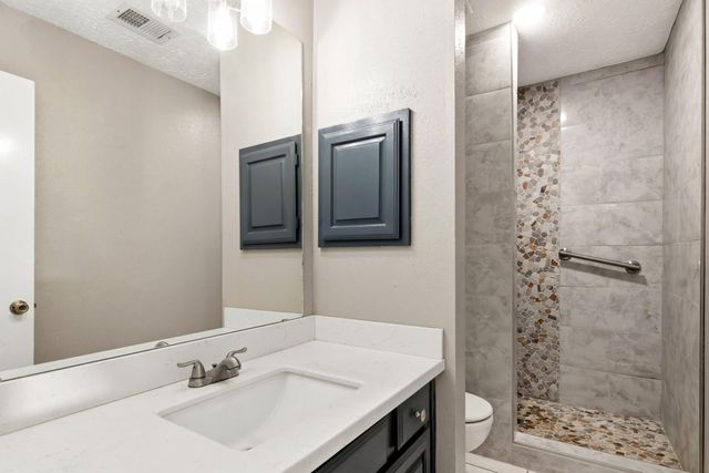 914 Briarwood Court, Deer Park, TX 77536