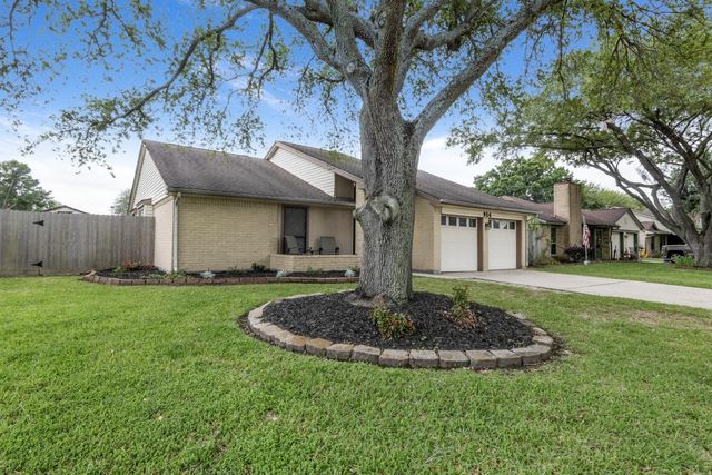914 Briarwood Court, Deer Park, TX 77536