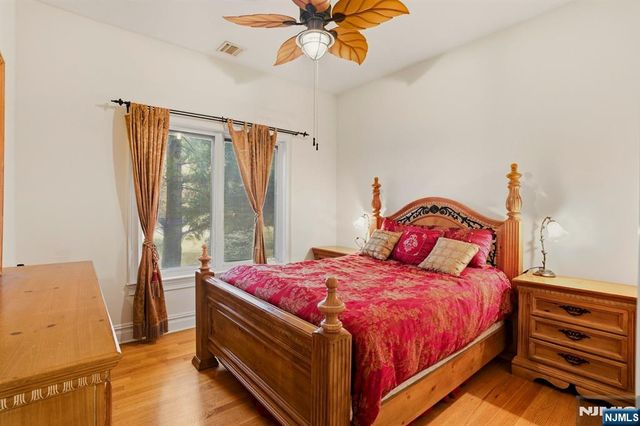 1 Dimmig Court, Upper Saddle River, NJ 07458