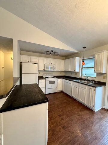 252 Forest Hill Drive, Lexington, KY 40509