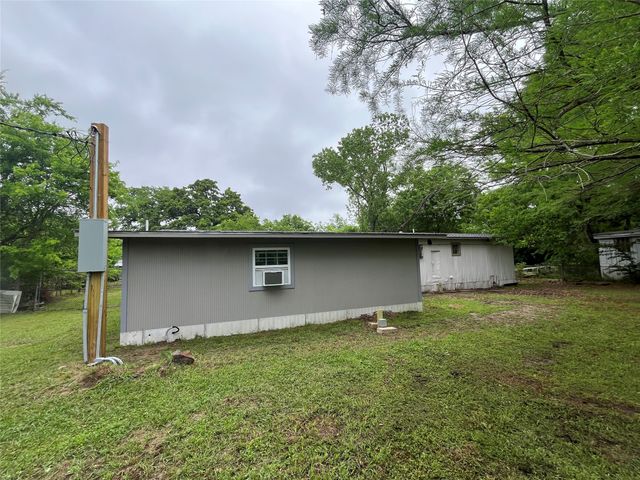 2445 Elmwood Drive, Wills Point, TX 75169