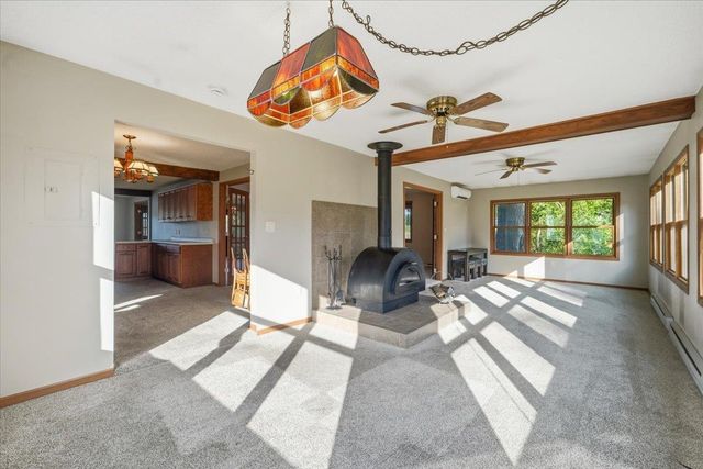 2204 Cottage Row Road, Cedar Falls, IA 50613