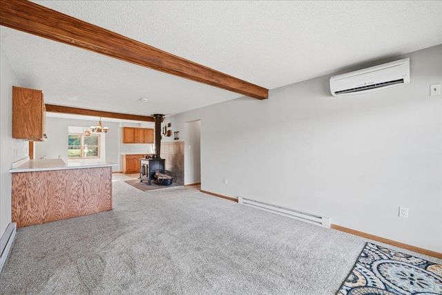 2204 Cottage Row Road, Cedar Falls, IA 50613