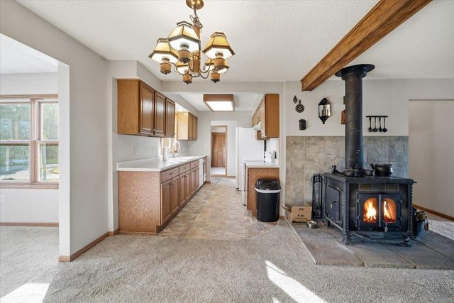2204 Cottage Row Road, Cedar Falls, IA 50613
