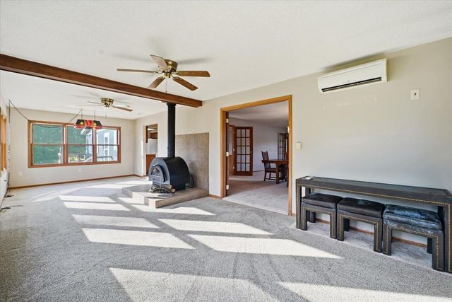 2204 Cottage Row Road, Cedar Falls, IA 50613