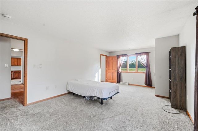 2204 Cottage Row Road, Cedar Falls, IA 50613
