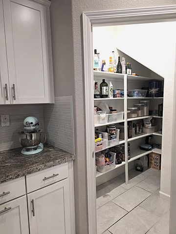 8354 Apothic Way, Sacramento, CA 95829