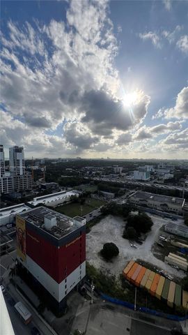 185 SW 7th St 2202, Miami, FL 33130