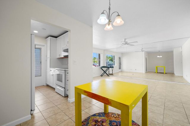 130 Doolen Court 109, North Palm Beach, FL 33408