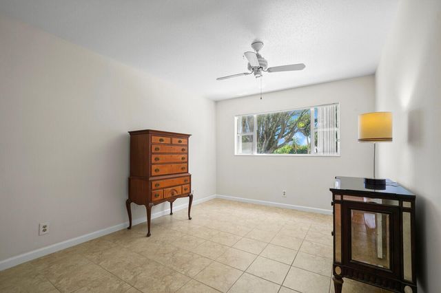 130 Doolen Court 109, North Palm Beach, FL 33408