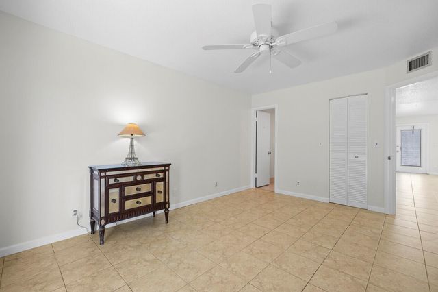 130 Doolen Court 109, North Palm Beach, FL 33408