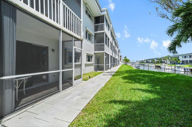 130 Doolen Court 109, North Palm Beach, FL 33408