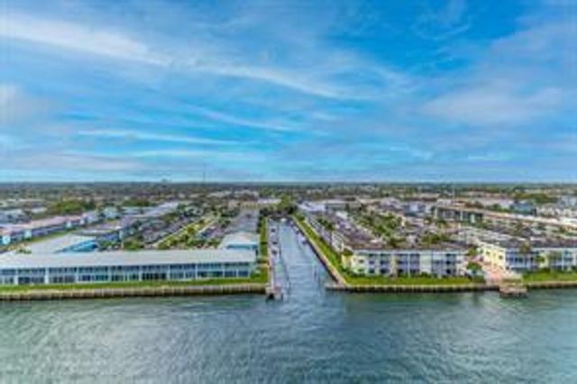 130 Doolen Court 109, North Palm Beach, FL 33408