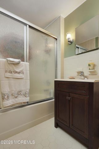 715 Howe Street, Point Pleasant, NJ 08742