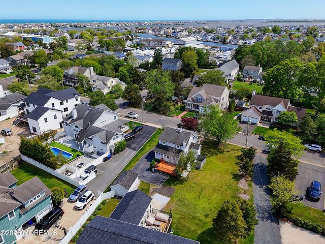 715 Howe Street, Point Pleasant, NJ 08742