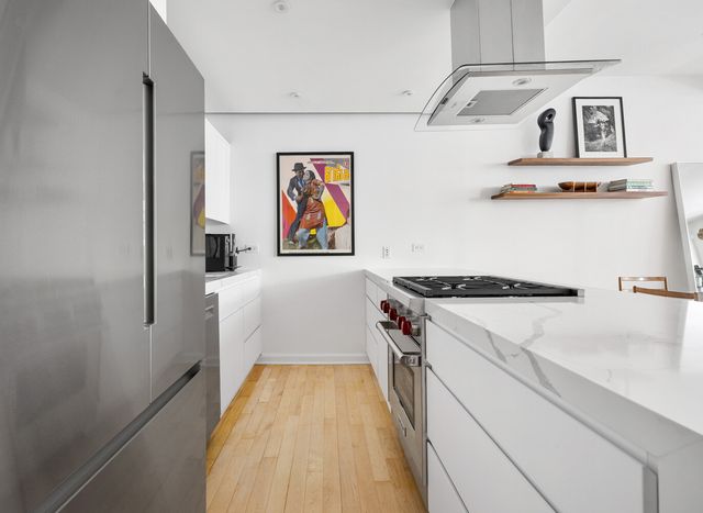50 Orchard St Apt 2A, New York City, NY 10002
