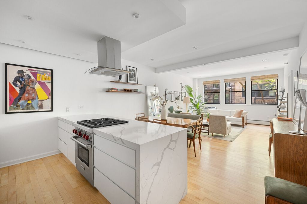 50 Orchard St Apt 2A, New York City, NY 10002
