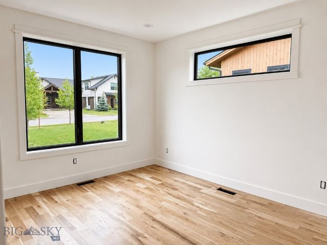 1431 Ryun Sun, Bozeman, MT 59718