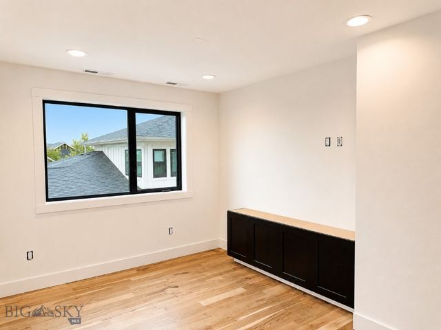 1431 Ryun Sun, Bozeman, MT 59718