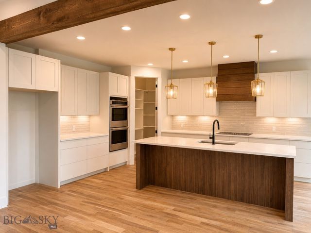 1431 Ryun Sun, Bozeman, MT 59718